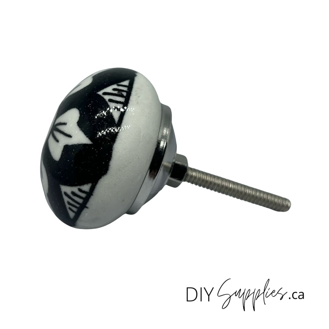 Furniture Knob - 5 Petaled Flower Black and White