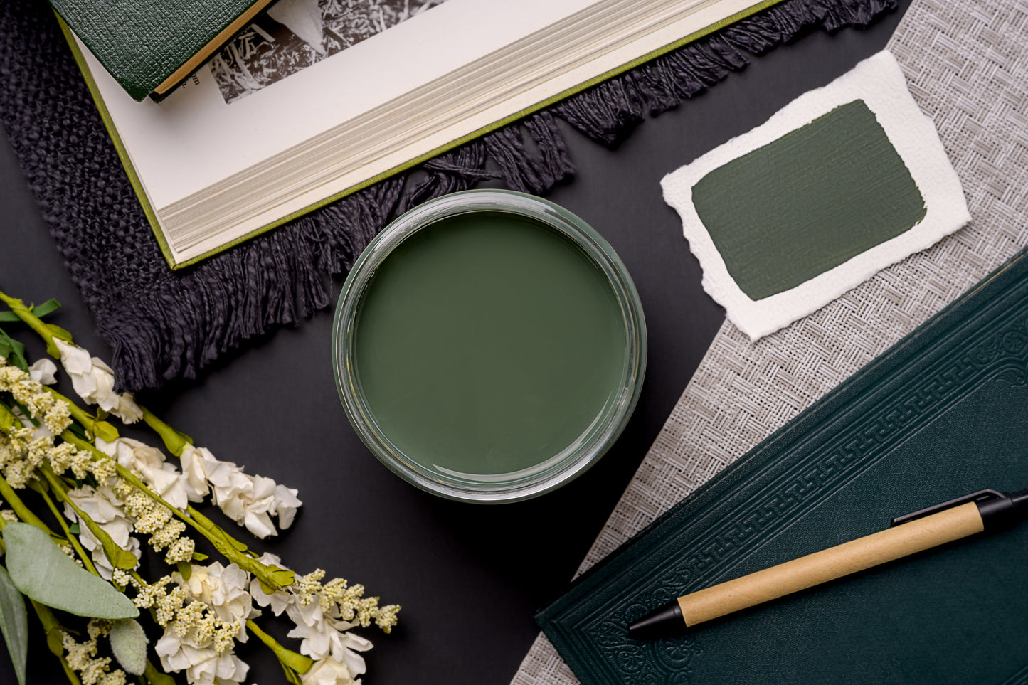 32oz Dixie Belle Chalk Mineral Paint
