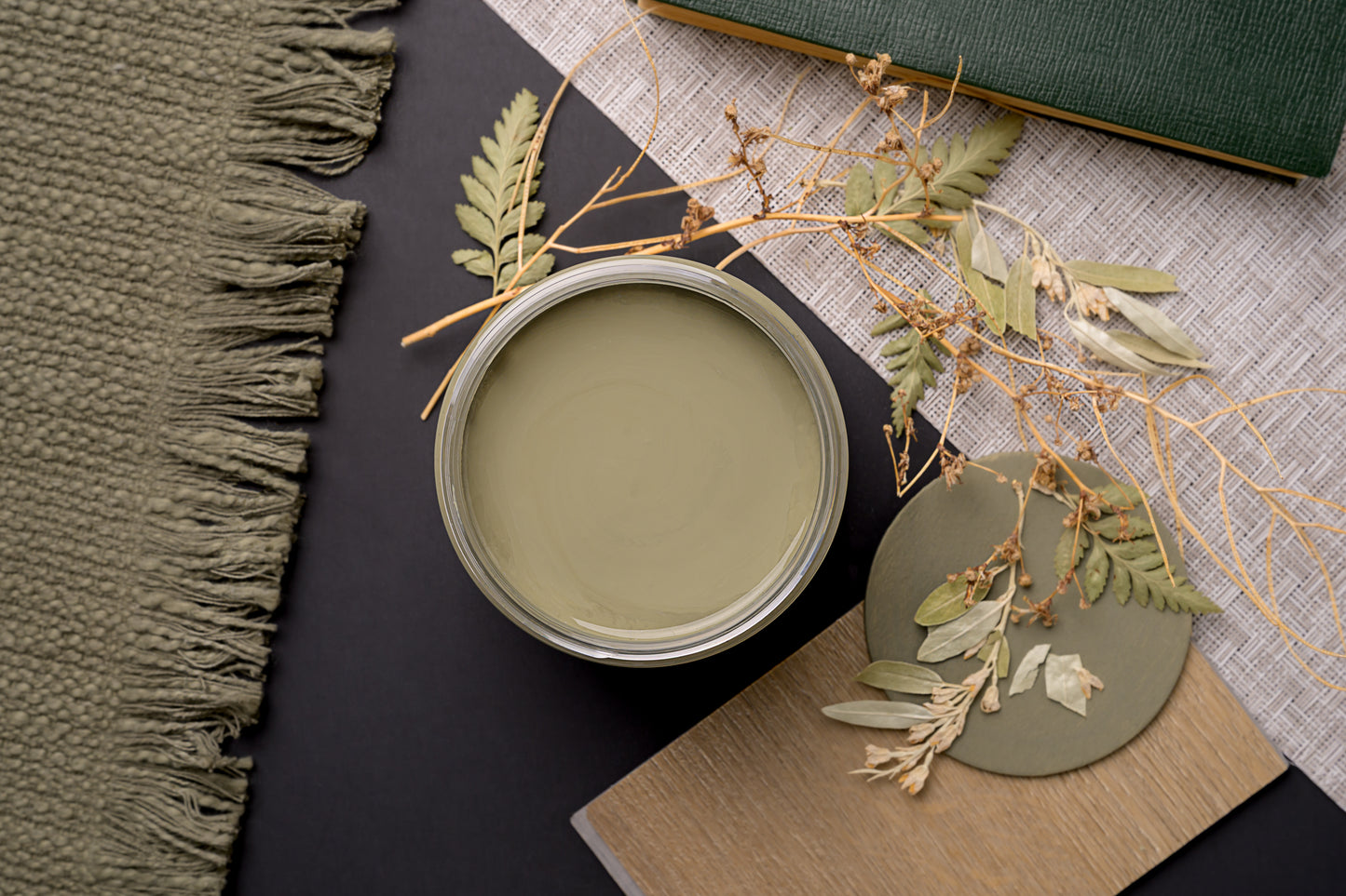 32oz Dixie Belle Chalk Mineral Paint