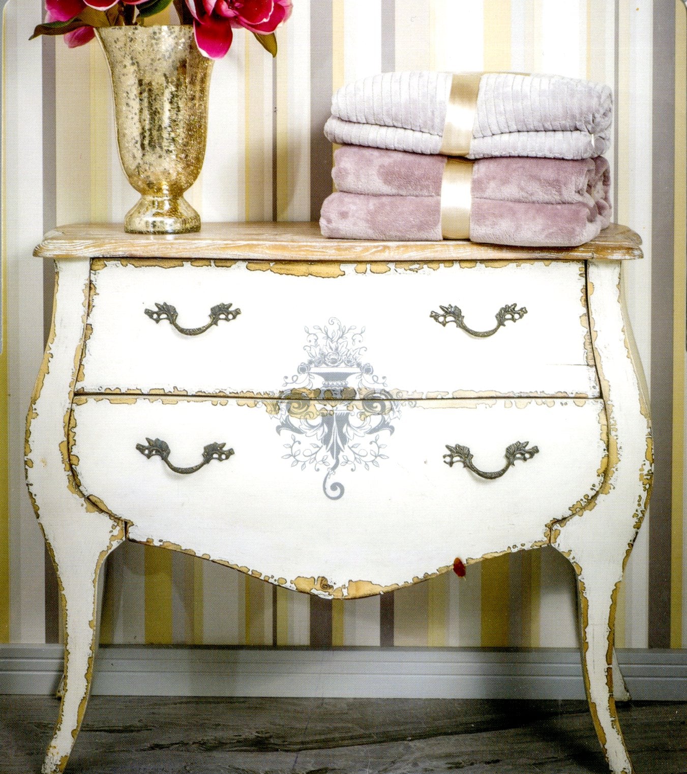 Re Design Silk Screen Stencil Darcelle Regal