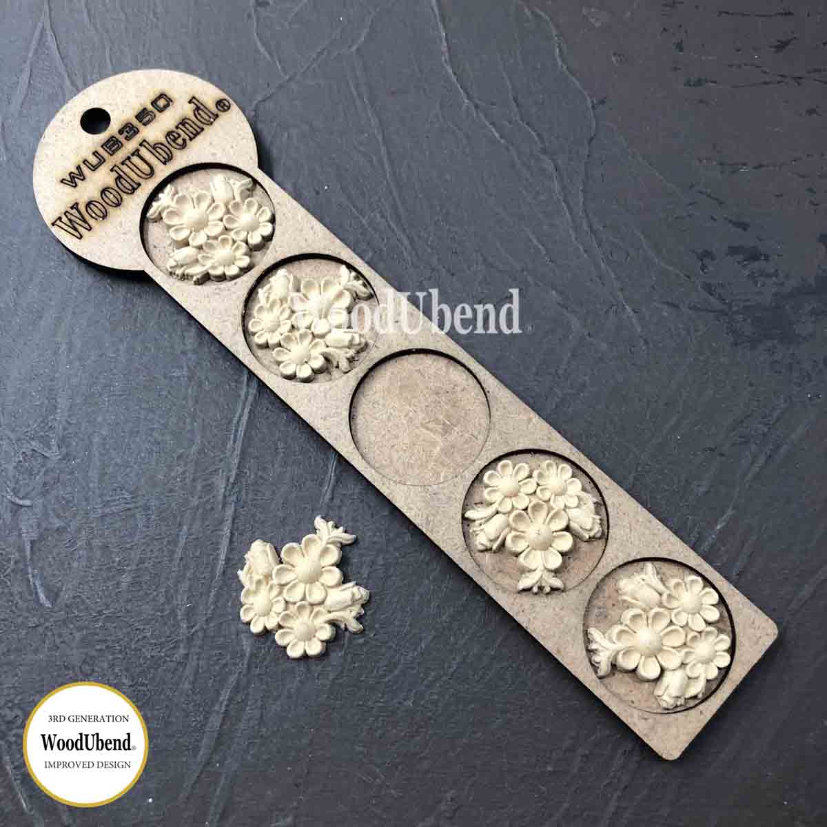 Pack of Five Flower Garlands WUB0350 3.5×3.5cm SKU