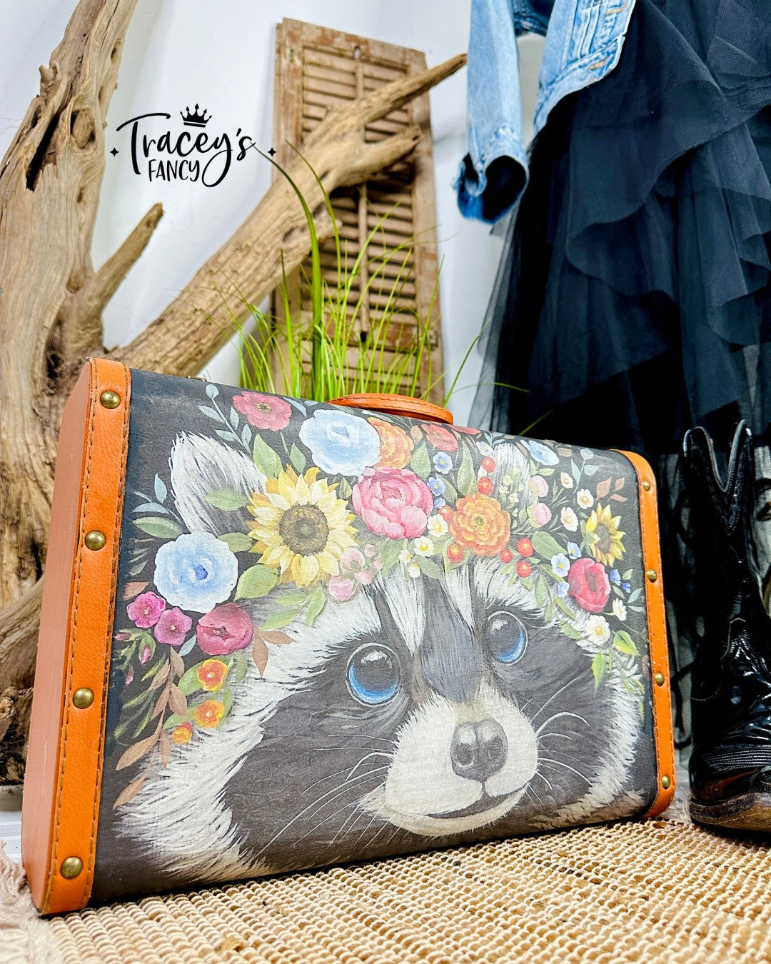 Belles and Whistles A3 Rice Decoupage Paper - Clever Raccoon